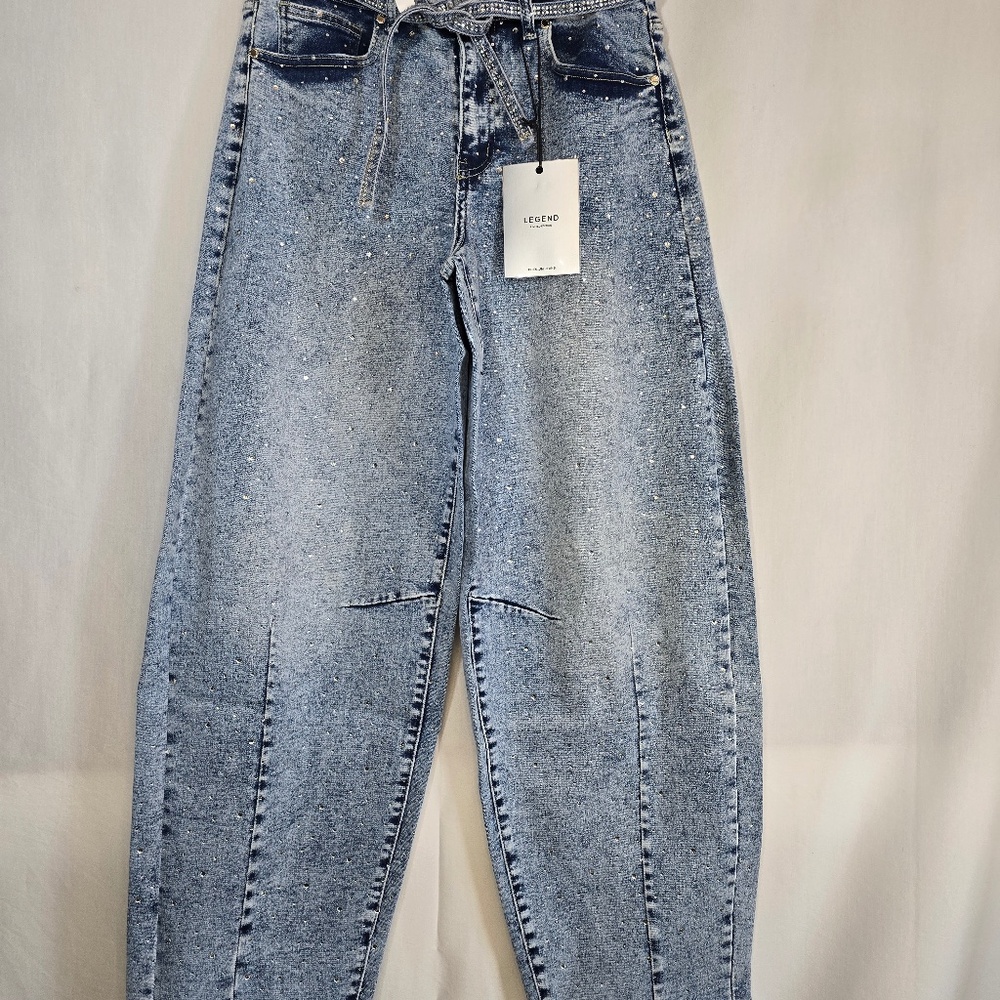 LEONOR Women's Light Wash Boot Cut Jeans